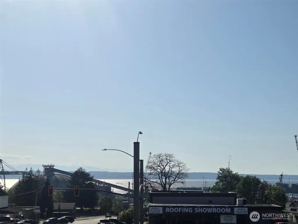 2824 Grand Avenue Everett WA 98201