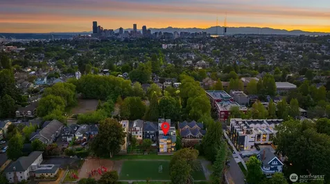 928 34th Avenue Seattle WA 98122