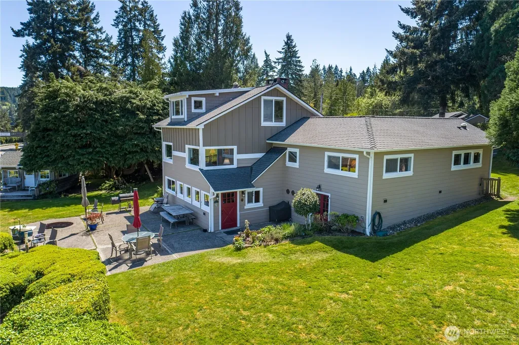 6502 E State Route 106 Union WA 98592