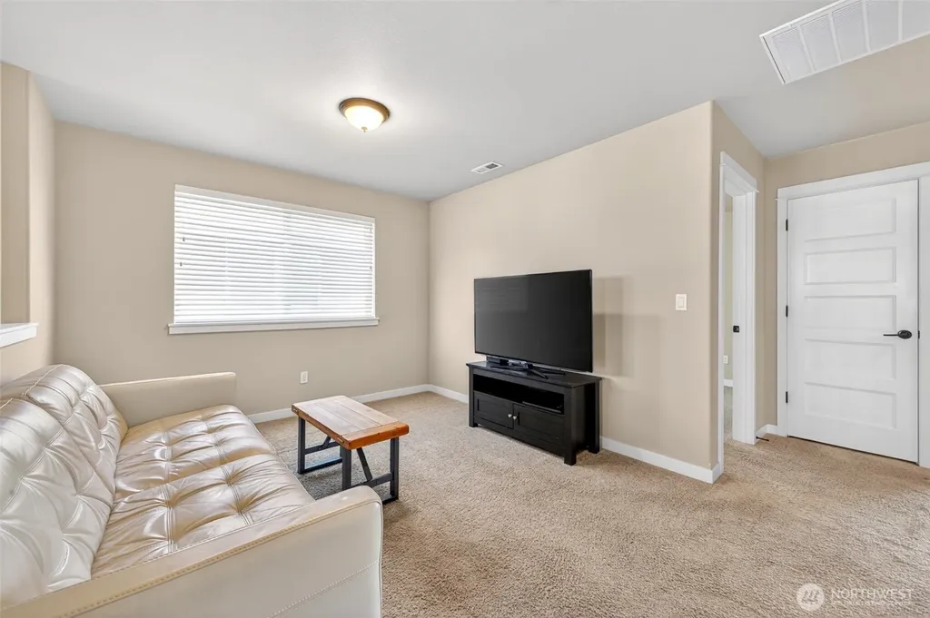438 Riley Court E Enumclaw WA 98022