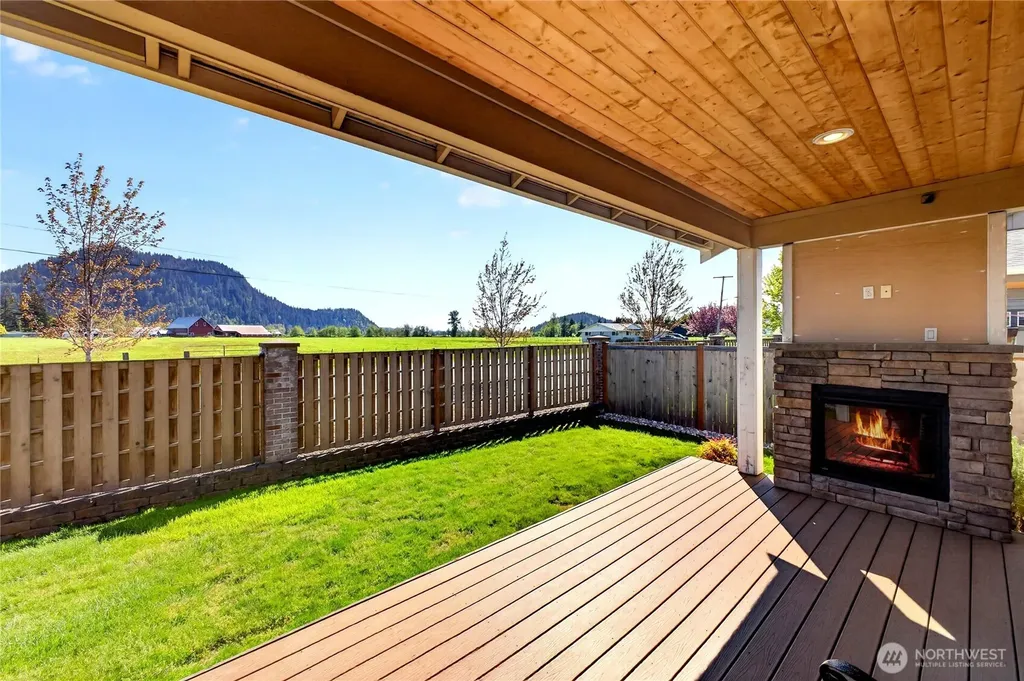 438 Riley Court E Enumclaw WA 98022