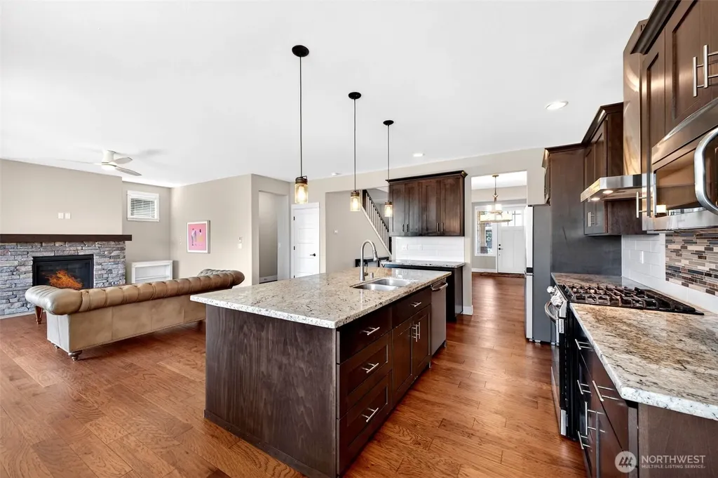 438 Riley Court E Enumclaw WA 98022