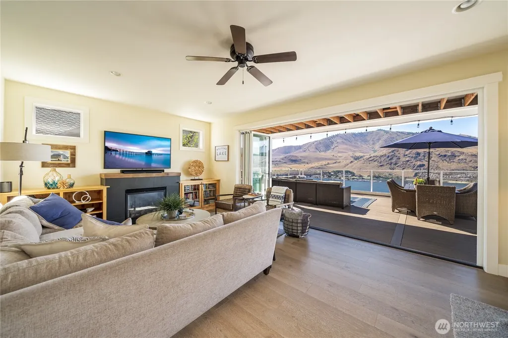 350 Porcupine Lane Chelan WA 98816