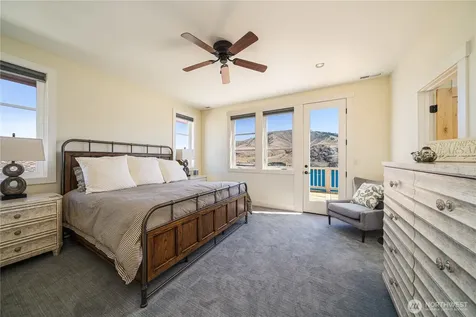 350 Porcupine Lane Chelan WA 98816