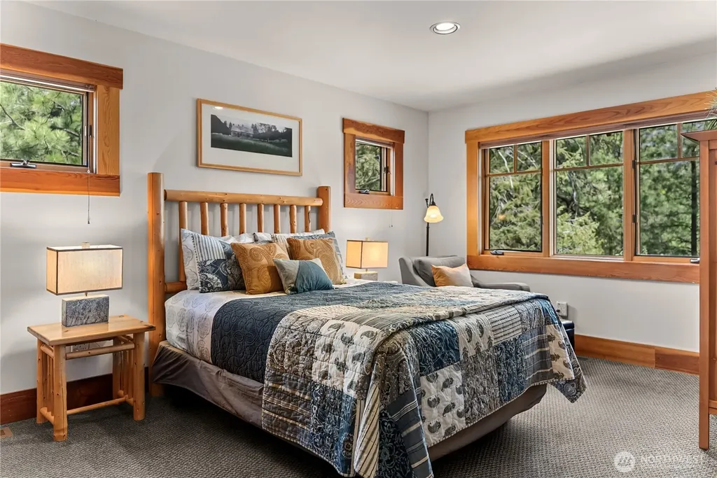 32 Freestone Lake Drive Mazama WA 98833