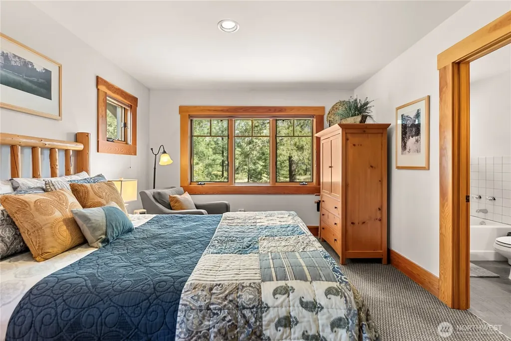 32 Freestone Lake Drive Mazama WA 98833