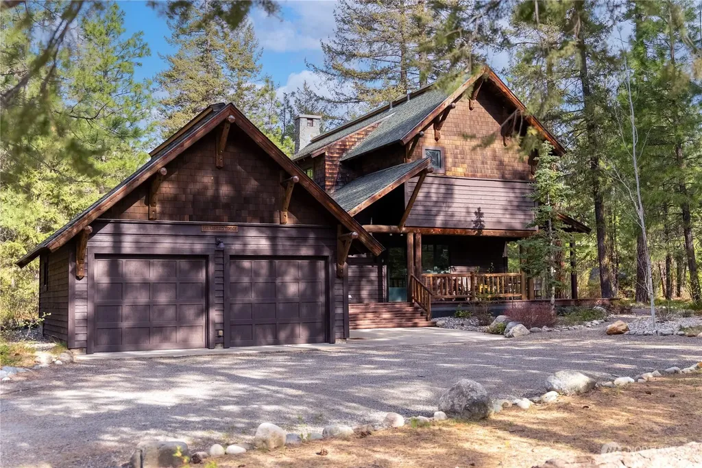 32 Freestone Lake Drive Mazama WA 98833