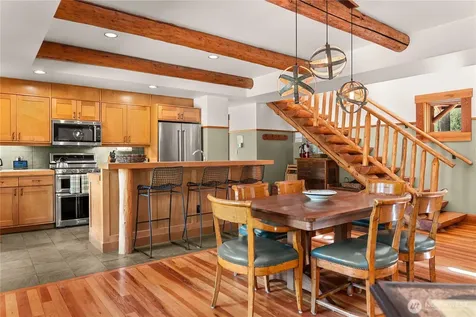 32 Freestone Lake Drive Mazama WA 98833