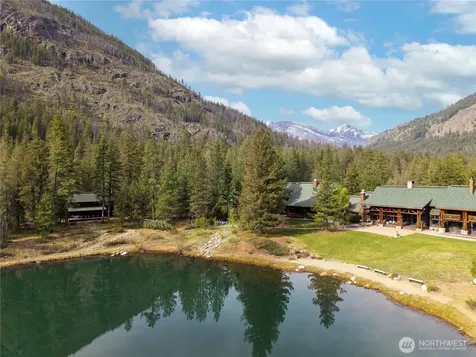 32 Freestone Lake Drive Mazama WA 98833