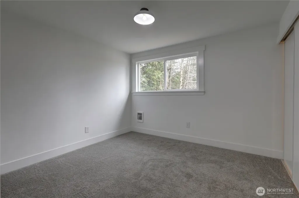 11816 SE 318th Place Auburn WA 98092