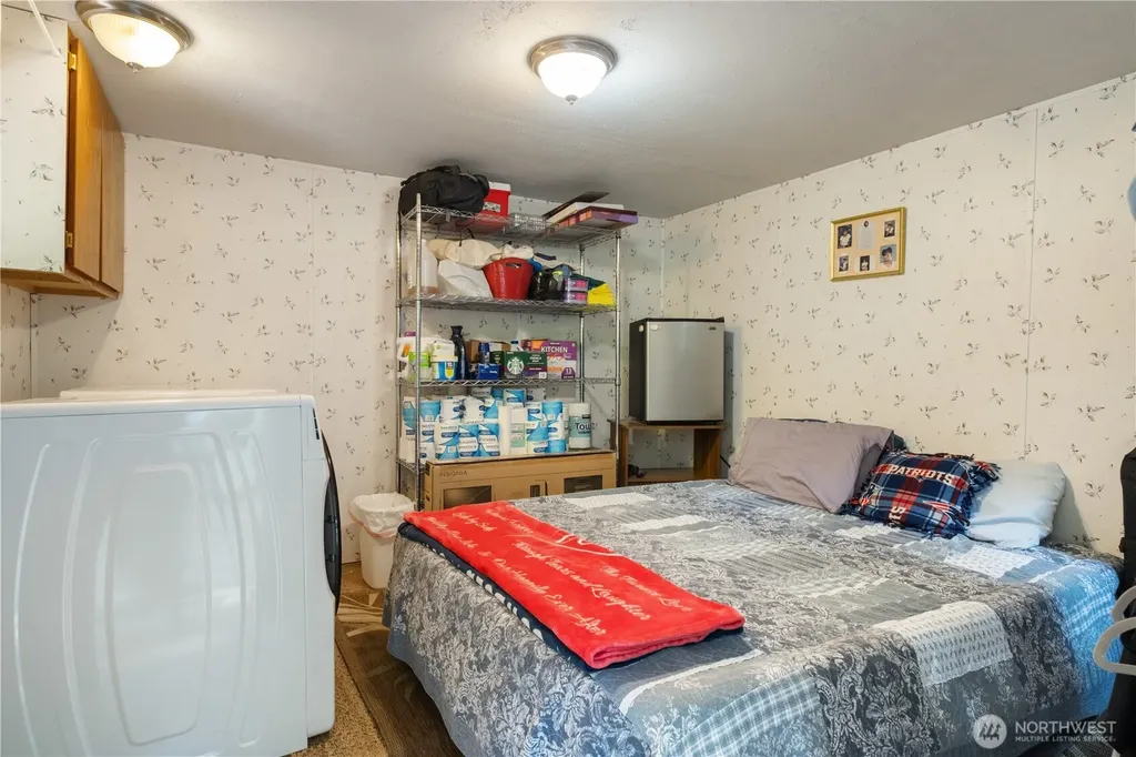 371 N Wynoochee Drive Hoodsport WA 98548