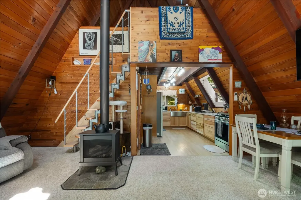 371 N Wynoochee Drive Hoodsport WA 98548