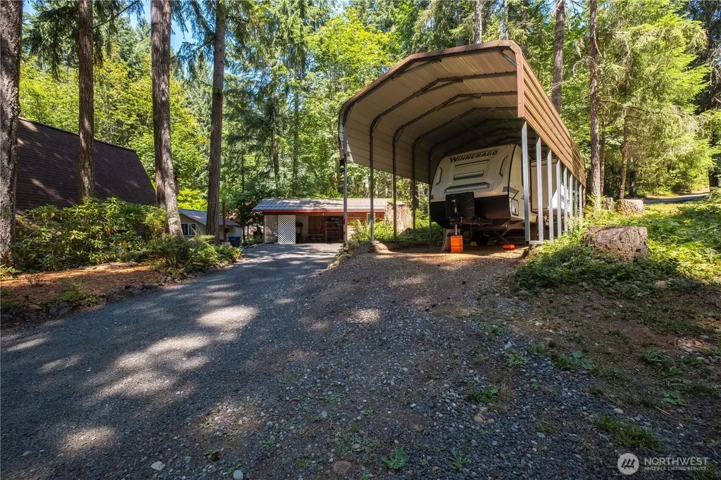 371 N Wynoochee Drive Hoodsport WA 98548
