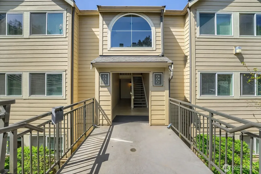 3811 130th Lane SE Bellevue WA 98006