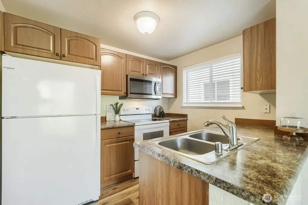 3811 130th Lane SE Bellevue WA 98006