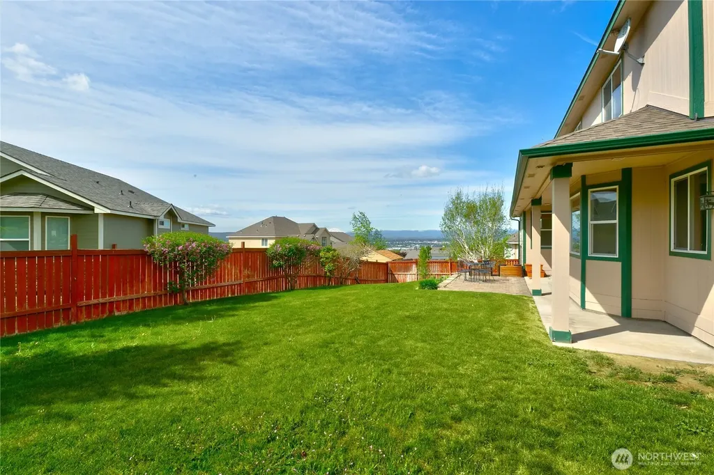5600 Sycamore Drive Yakima WA 98902