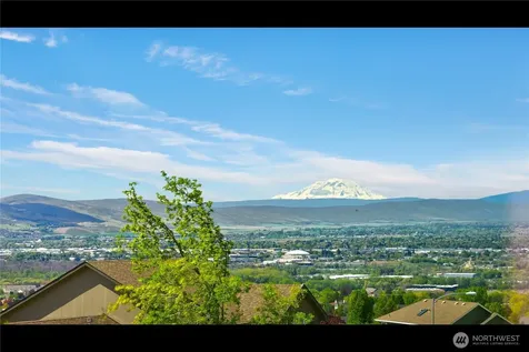 5600 Sycamore Drive Yakima WA 98902