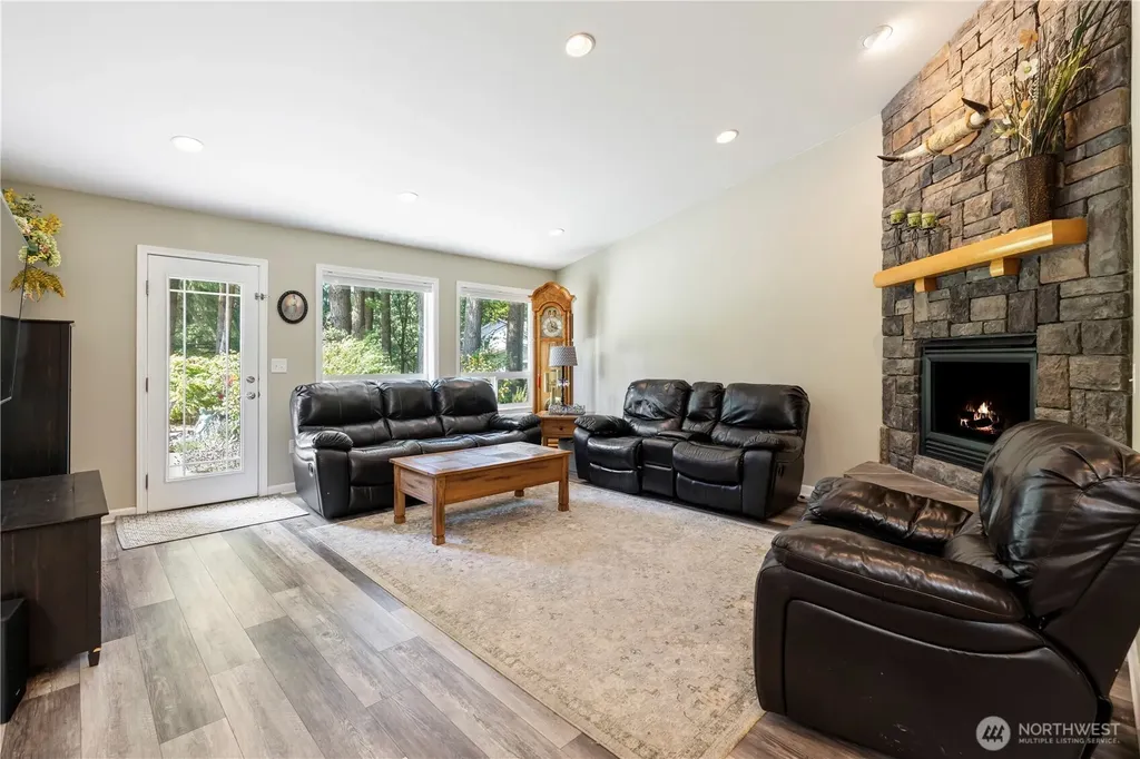 16915 Eugene Street SW Rochester WA 98579