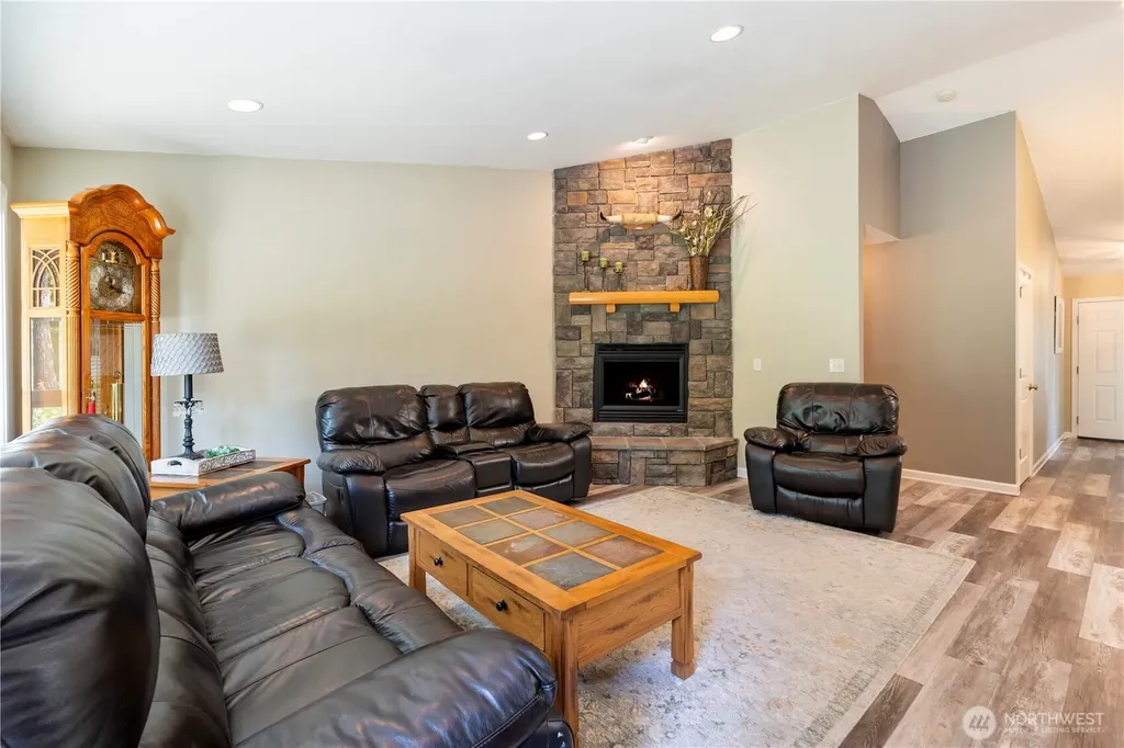 16915 Eugene Street SW Rochester WA 98579
