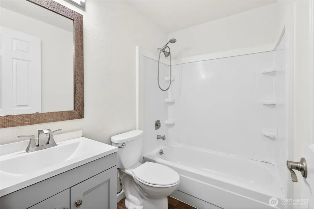 3435 Auburn Way S Auburn WA 98092