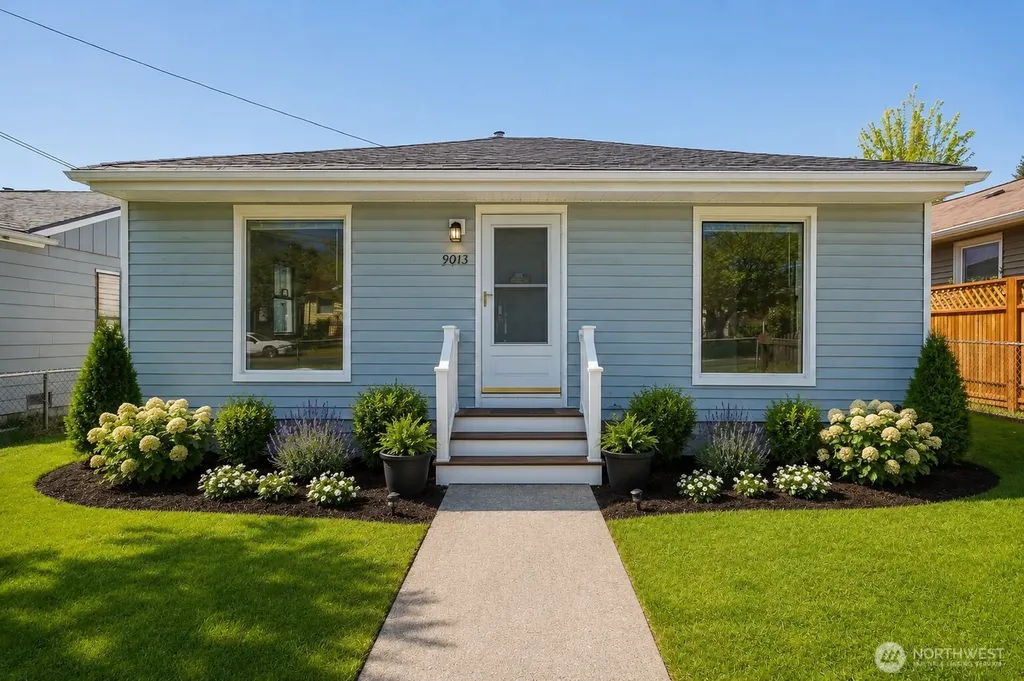 9013 11th Ave SW Seattle WA 98106