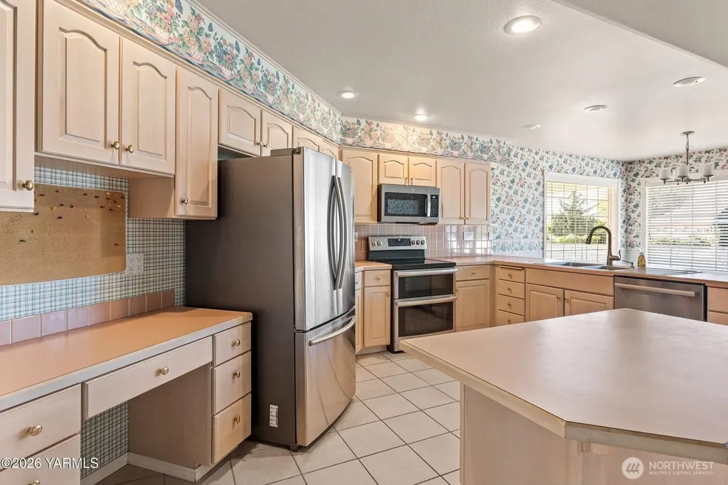 8204 Midvale Road Yakima WA 98908