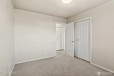 8204 Midvale Road Yakima WA 98908