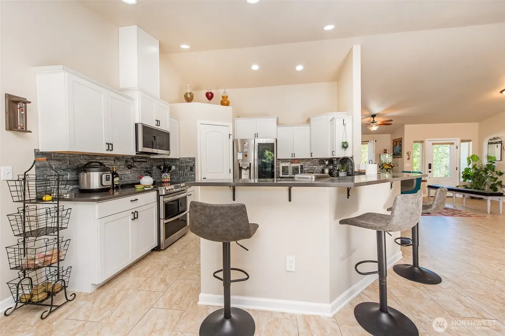 192 Michael Earl Way Sequim WA 98382