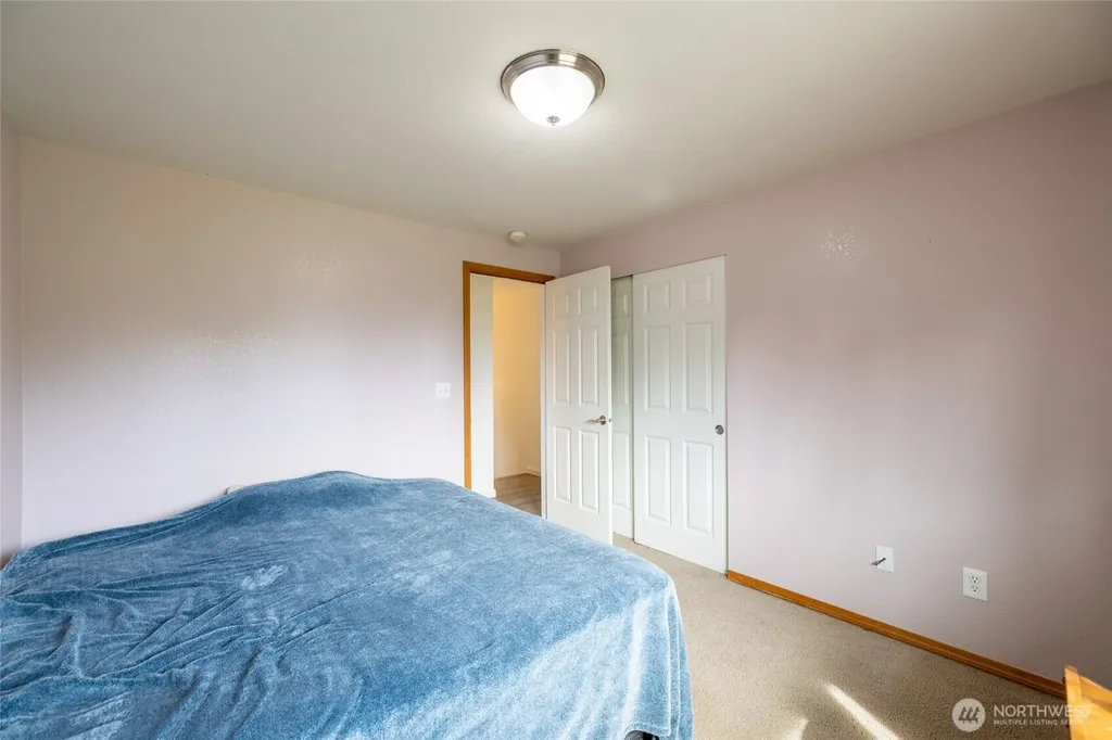 7332 183rd Avenue SW Rochester WA 98579