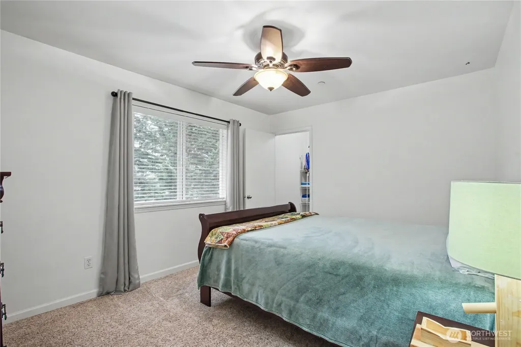 2219 Forrest Street Dupont WA 98327