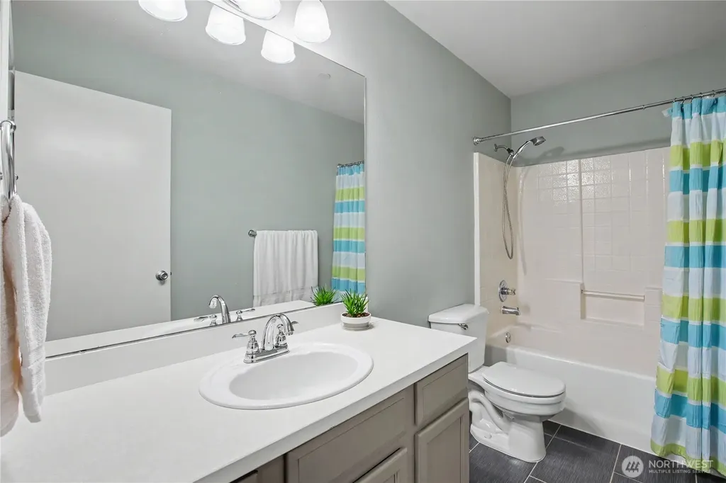 2219 Forrest Street Dupont WA 98327
