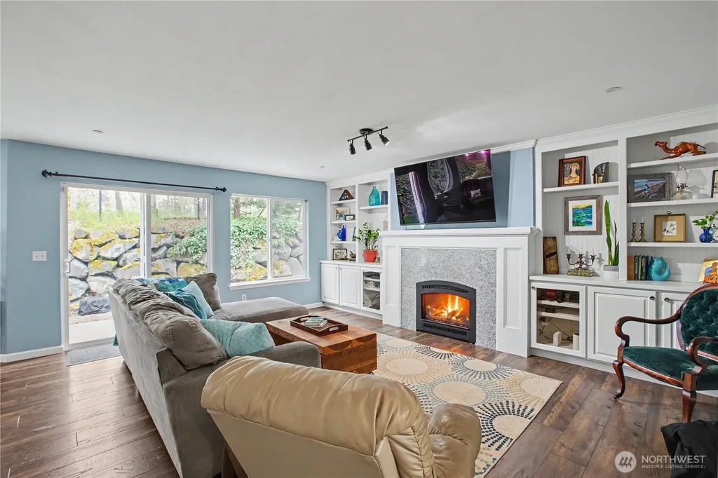 2219 Forrest Street Dupont WA 98327