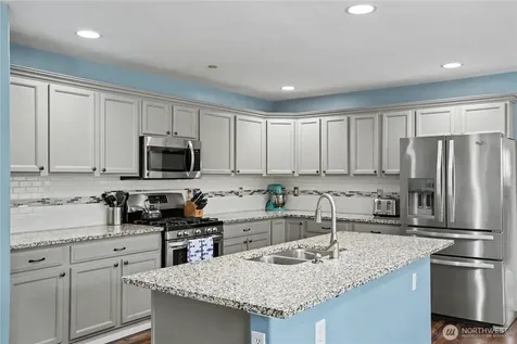 2219 Forrest Street Dupont WA 98327