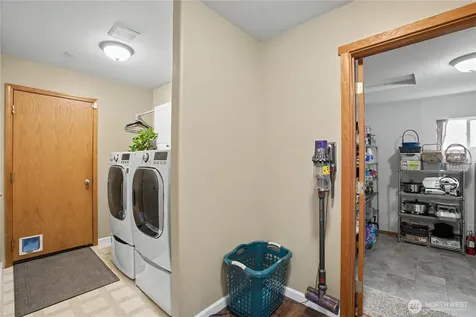 2219 Forrest Street Dupont WA 98327