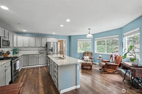 2219 Forrest Street Dupont WA 98327