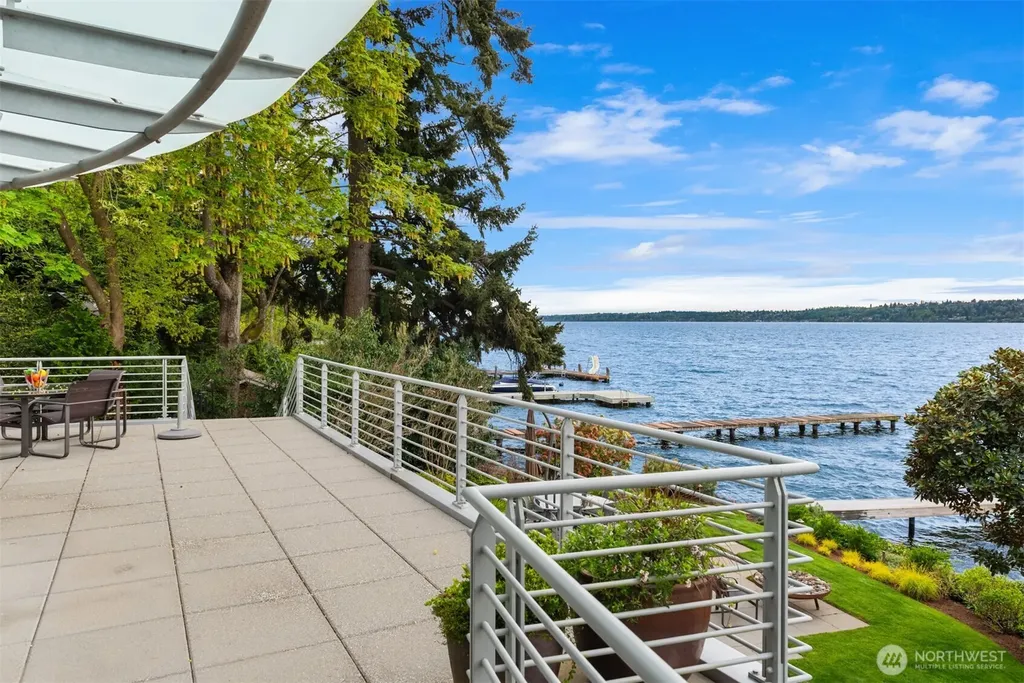 7525 NE 28th Place Medina WA 98039