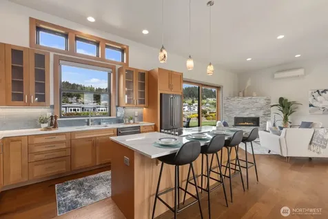 2181 Mariner Beach Drive Oak Harbor WA 98277