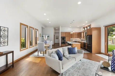 2181 Mariner Beach Drive Oak Harbor WA 98277