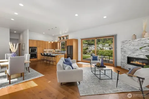2181 Mariner Beach Drive Oak Harbor WA 98277