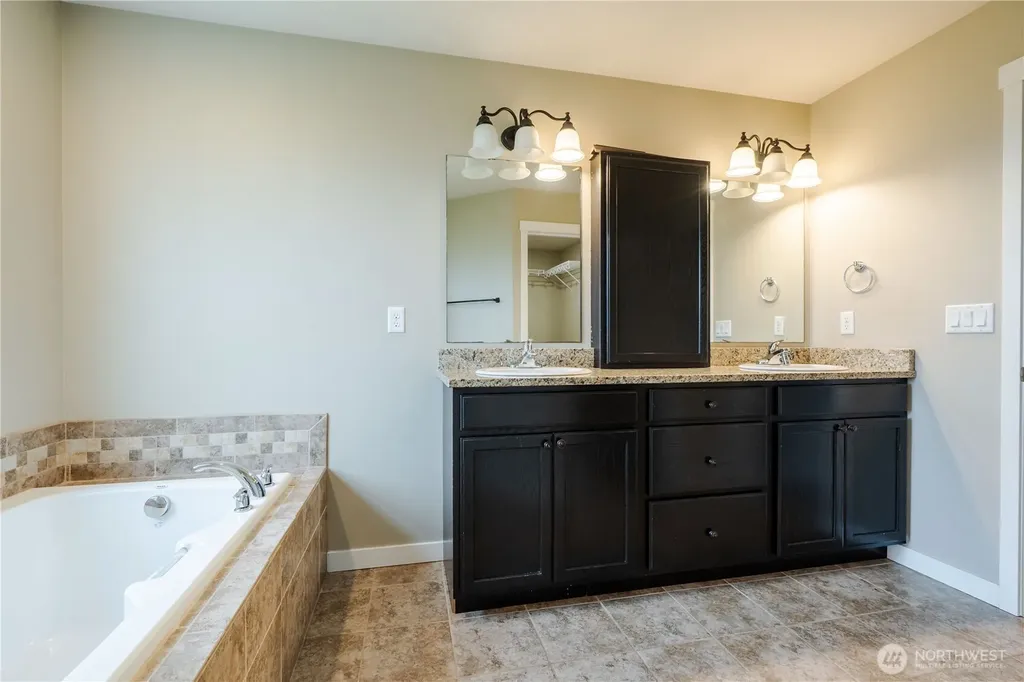 8365 Pheasant Drive Blaine WA 98230