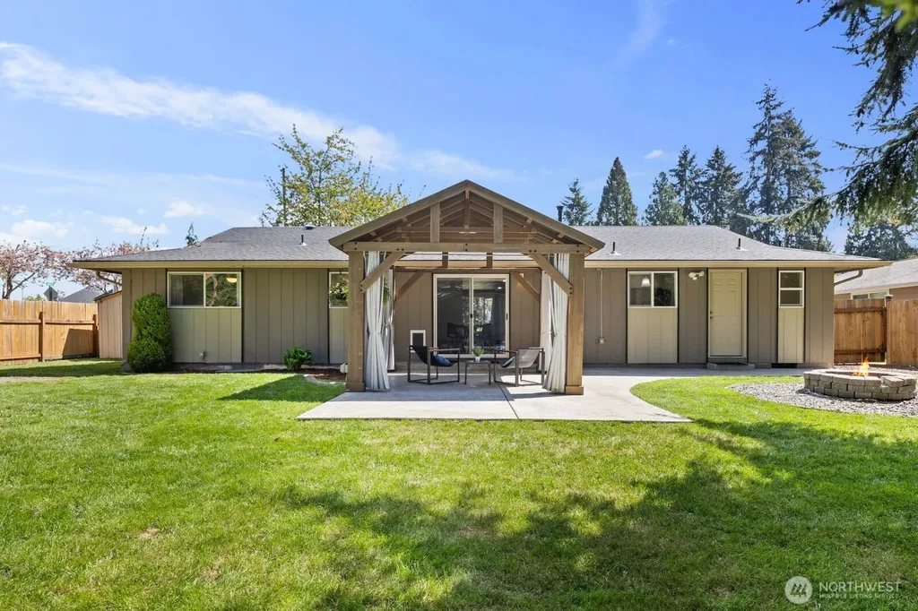 11504 92nd Avenue E Puyallup WA 98373
