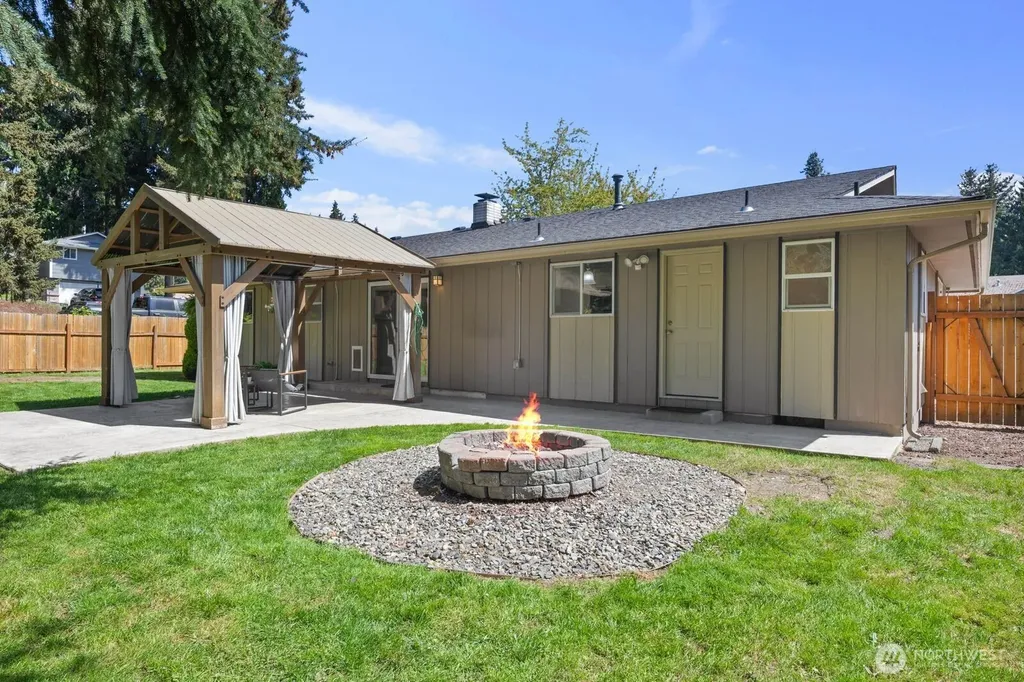 11504 92nd Avenue E Puyallup WA 98373