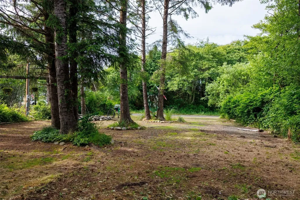 21 N Lakeside Drive N Copalis Beach WA 98535
