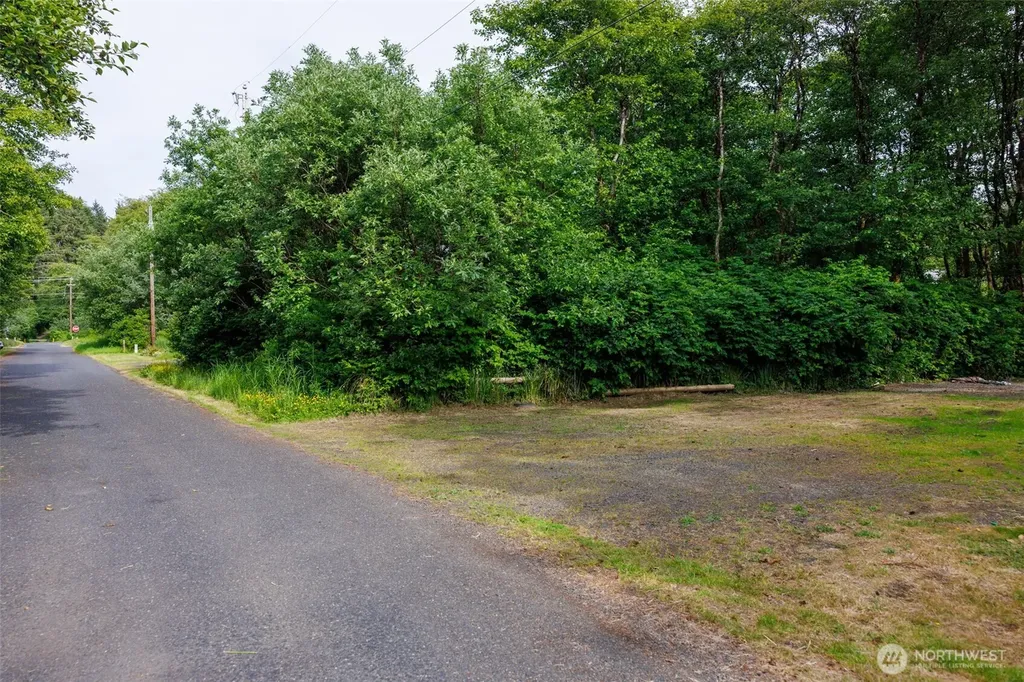 21 N Lakeside Drive N Copalis Beach WA 98535