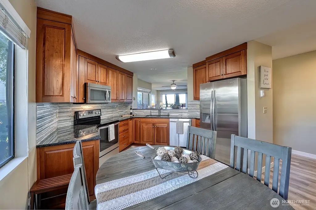 8021 Birch Bay Drive Blaine WA 98230