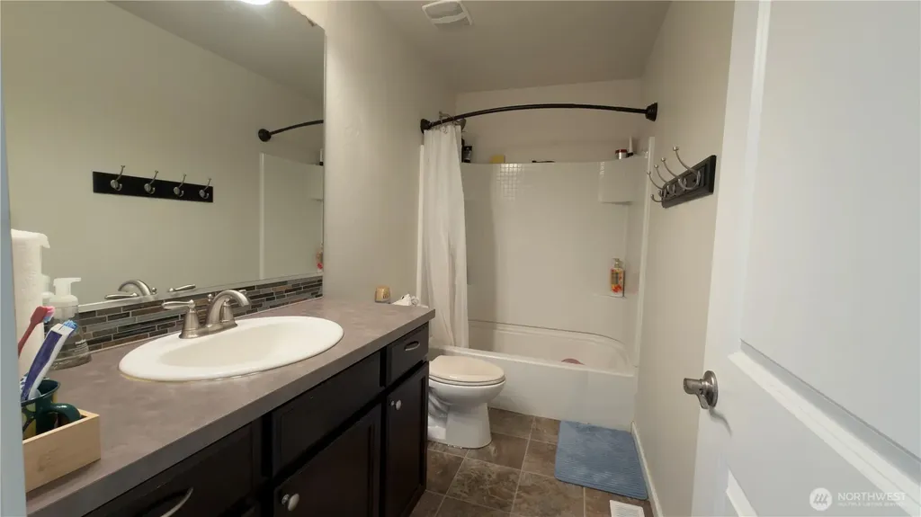 6713 140th Street Ct E Puyallup WA 98373