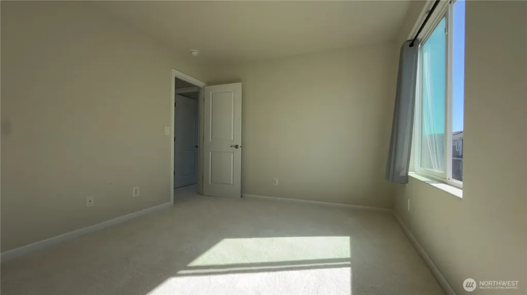 6713 140th Street Ct E Puyallup WA 98373