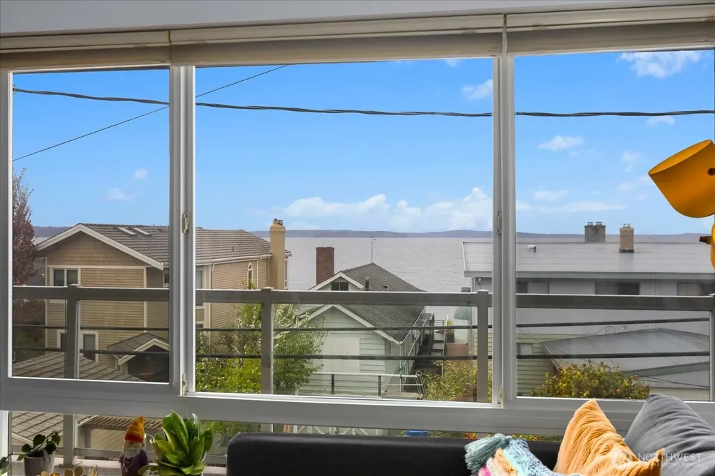 3151 Alki Avenue SW Seattle WA 98116