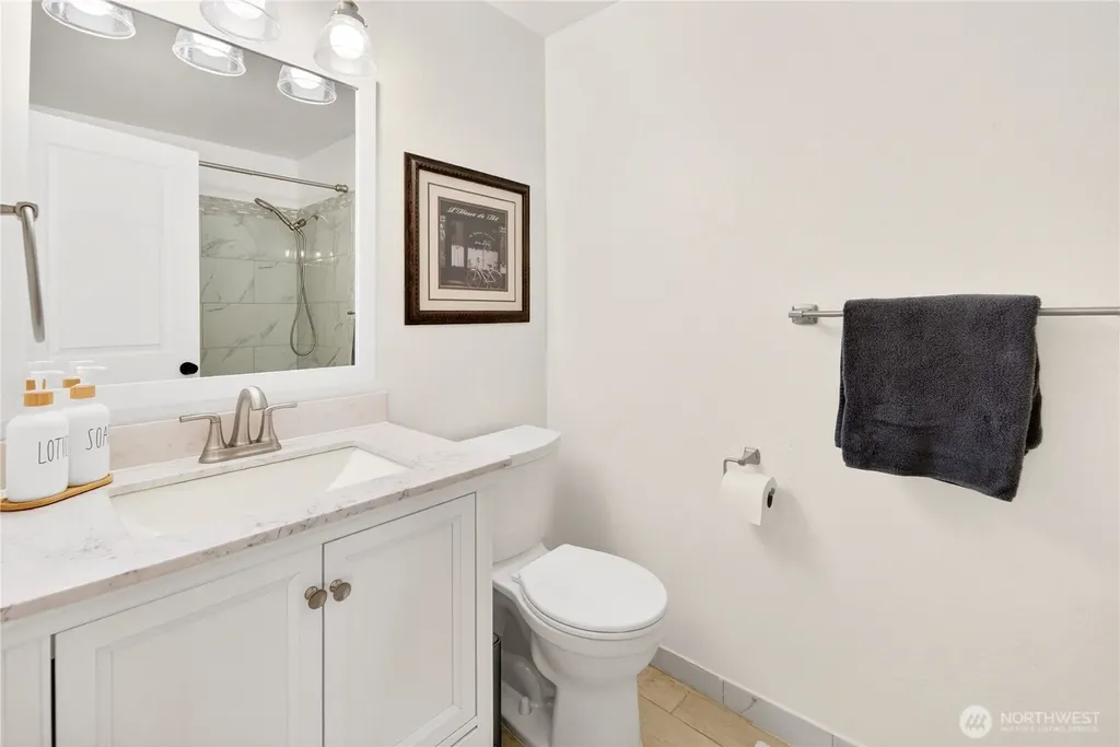 7827 S 114th Street Seattle WA 98178