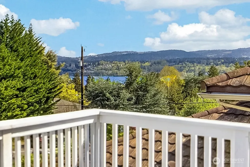 7827 S 114th Street Seattle WA 98178